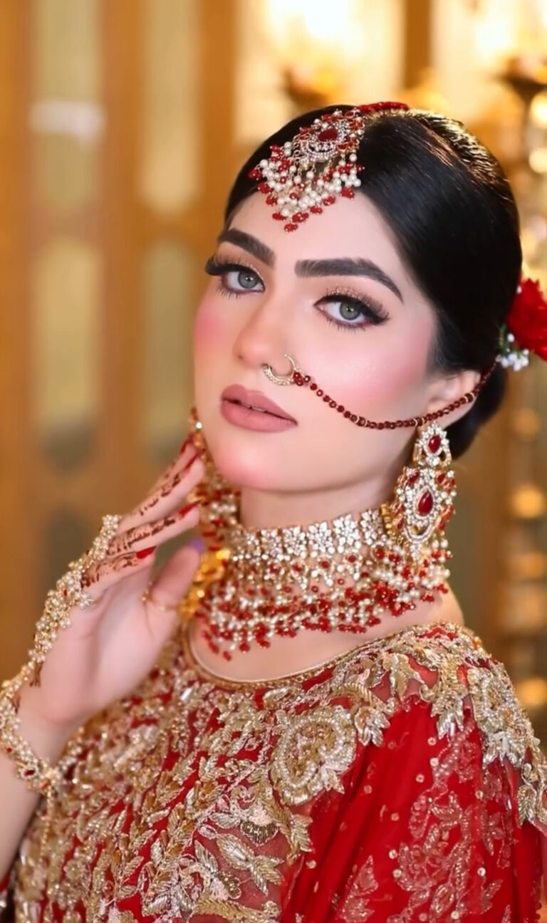 Makeup artist in Jalandhar 6730 768x1296